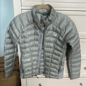 Like new The North Face Women's Gray Puffer Jacket